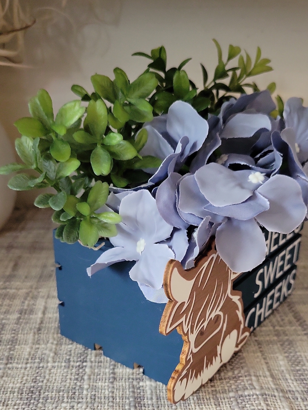 Hello Sweet Cheeks Mini Crate Decor - Picture 2 of 3